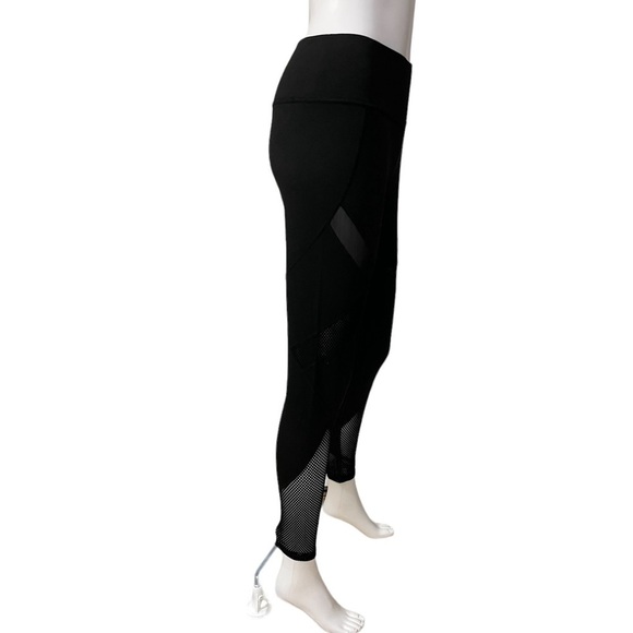 Yoga Mesh Black Workout Leggings
New - Picture 5 of 6